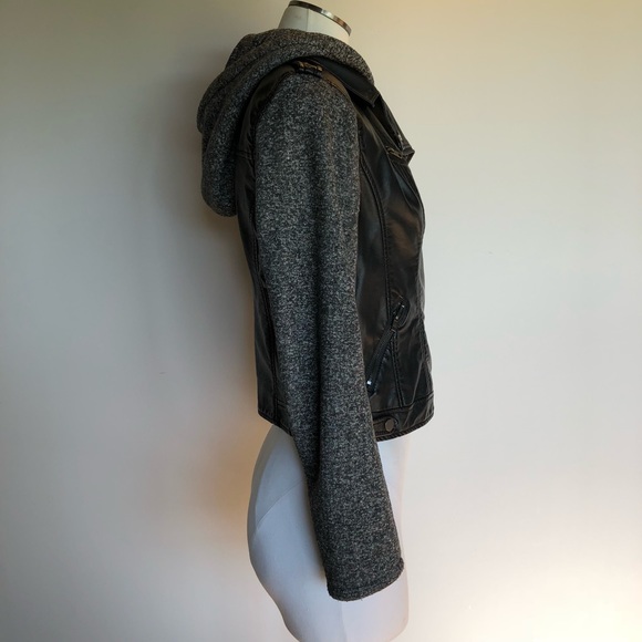 **SOLD** Moto jacket. Faux leather and sweatshirt - Picture 3 of 5